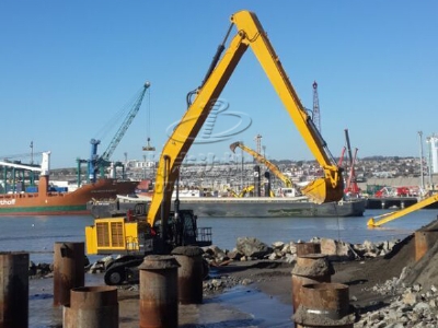 查看 1300挖機32米加長臂在南美智利施工實況 詳情