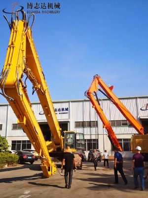 查看 PC400-24米，DX380-23拆樓臂工廠安裝實況 詳情